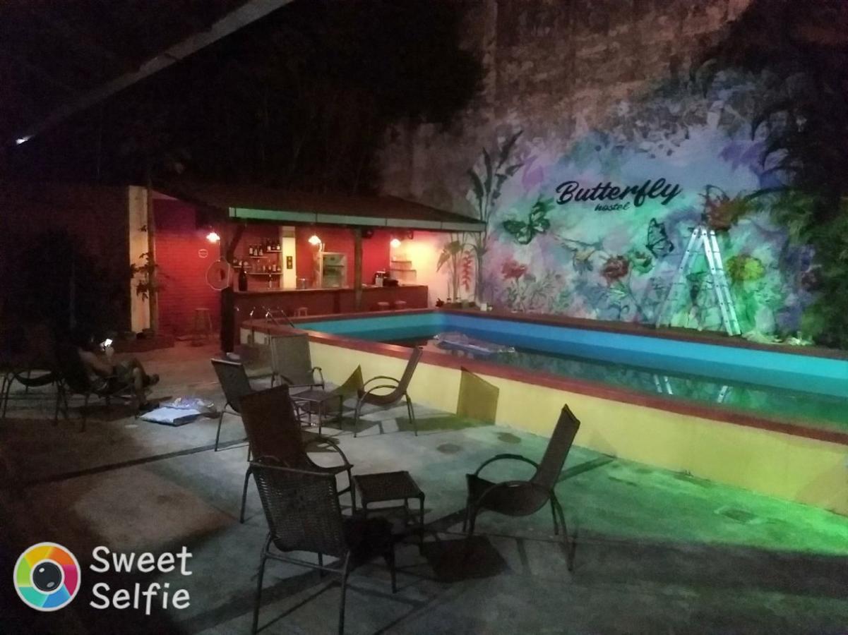 Butterfly Hostel Puerto Iguazu Bagian luar foto