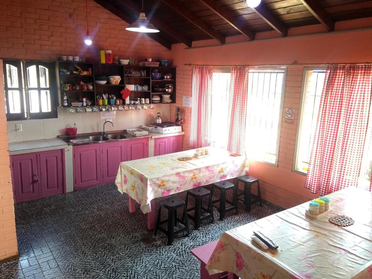 Butterfly Hostel Puerto Iguazu Bagian luar foto